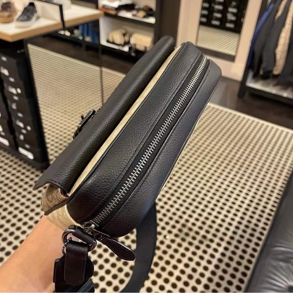 Coach Hudson Crossbody In Blocked Signature Canvas - Picture 4 of 6